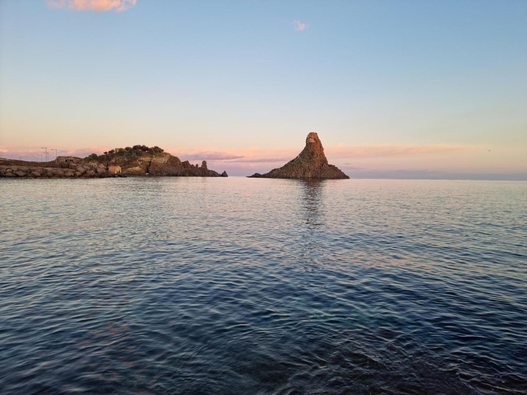 Luxury Historic With Heated Pool Near Catania, Taormina, The Sea And Mount Etna